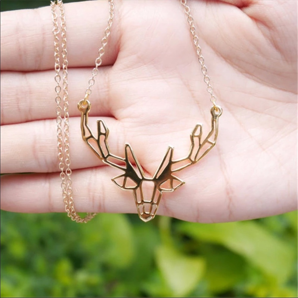 reindeer necklace Gold